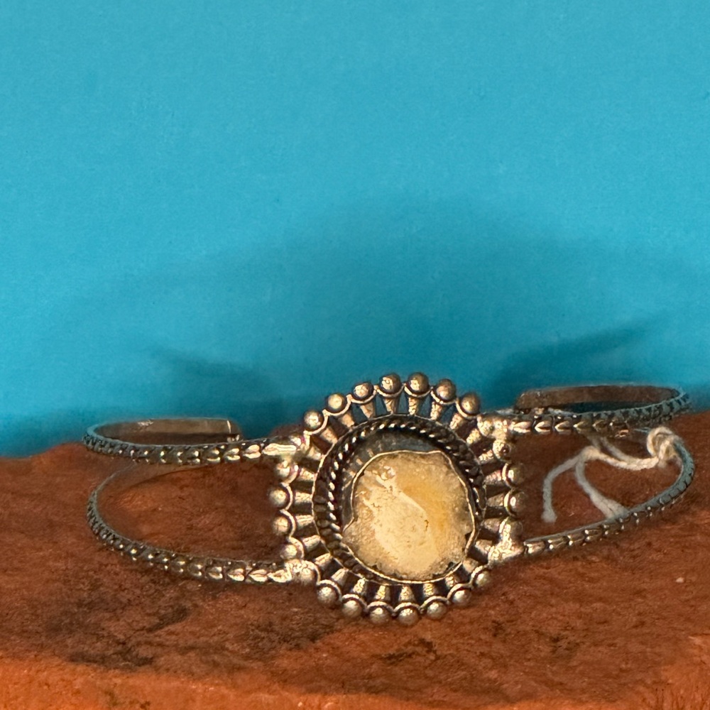 New Silver-Toned Bracelet with Rough cut Stone